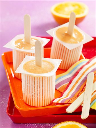 simsearch:825-07078298,k - Orange and cinnamon ice cream bars Photographie de stock - Rights-Managed, Code: 825-07076414