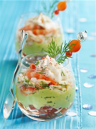 simsearch:825-06817051,k - Christmas shrimp and avocado cocktail Photographie de stock - Rights-Managed, Code: 825-07076426