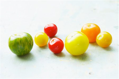 Multicolored tomatoes Stock Photo - Rights-Managed, Code: 825-07076749