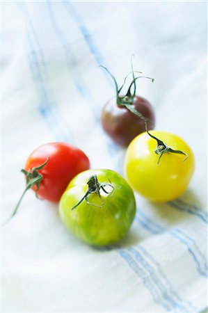 simsearch:825-05814292,k - Multicolored tomatoes Foto de stock - Direito Controlado, Número: 825-07076755