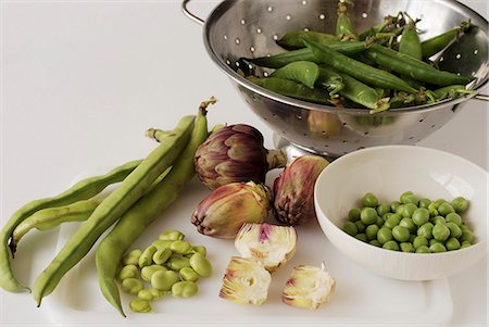 simsearch:652-06818673,k - Preparing the vegetables Stock Photo - Rights-Managed, Code: 825-07076873