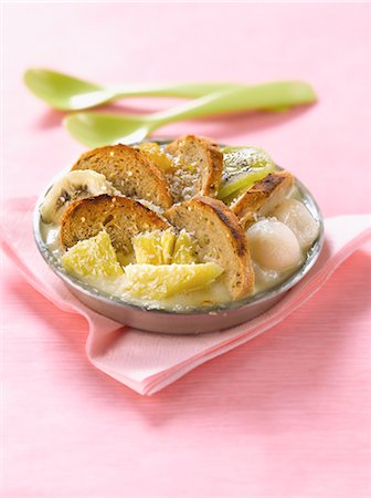 simsearch:825-06315349,k - Bread,exotic fruit and coconut milk gratin Stock Photo - Rights-Managed, Code: 825-07077003