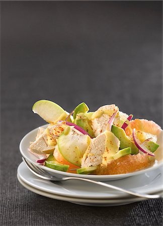 Avocado,chicken and grapefruit salad Stockbilder - Lizenzpflichtiges, Bildnummer: 825-07077013