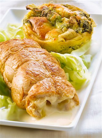 simsearch:652-05808588,k - Stuffed chicken breast and lettuce Flan Photographie de stock - Rights-Managed, Code: 825-07077032