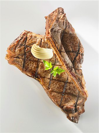 simsearch:825-03628870,k - Grilled T-bone steak Stockbilder - Lizenzpflichtiges, Bildnummer: 825-07077058