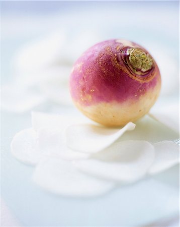 simsearch:652-05808144,k - Whole and sliced turnip Stock Photo - Rights-Managed, Code: 825-07077139