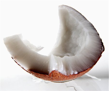 Piece of coconut Stockbilder - Lizenzpflichtiges, Bildnummer: 825-07077262