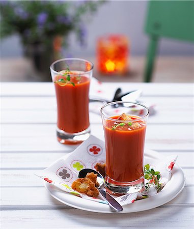 simsearch:825-02308239,k - Tomato gazpacho Stock Photo - Rights-Managed, Code: 825-07077309