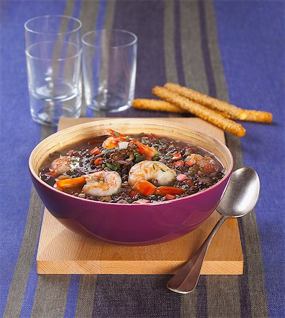 simsearch:825-06316472,k - Lentil and shrimp soup Photographie de stock - Rights-Managed, Code: 825-07077331