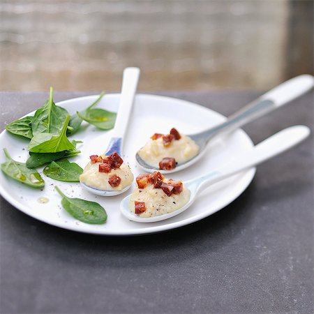 egg aperitif - Spoonfuls of scrambled eggs with diced chorizo Stock Photo - Rights-Managed, Code: 825-07077426