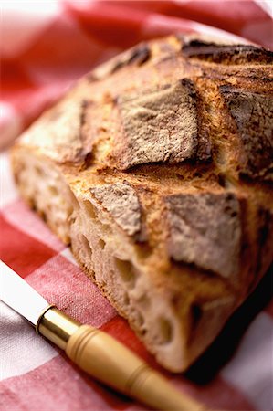 Bread Stock Photo - Rights-Managed, Code: 825-07077861