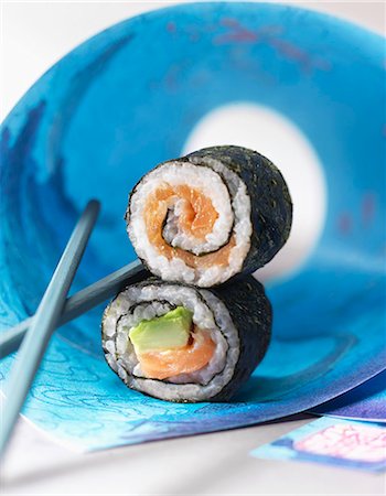 simsearch:652-06819271,k - Salmon Makis Foto de stock - Con derechos protegidos, Código: 825-07077971