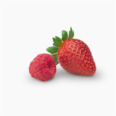 simsearch:825-06047622,k - Cut-out strawberry and raspberry Photographie de stock - Rights-Managed, Code: 825-07078331