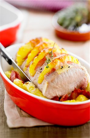 simsearch:825-05985340,k - Roast pork with pineapple and bacon Stock Photo - Rights-Managed, Code: 825-07522129