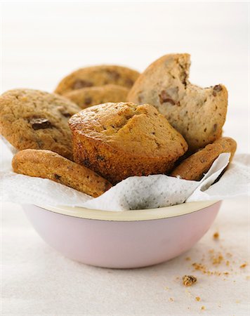 simsearch:825-07523101,k - Cookies and muffins Stock Photo - Rights-Managed, Code: 825-07522191