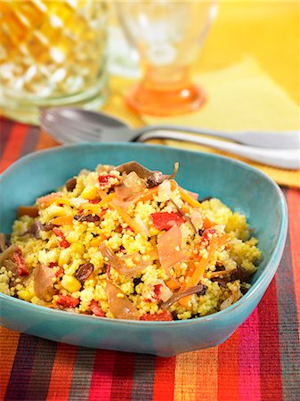 Millet with carrots,onions,red peppers and dulse seaweed Stockbilder - Lizenzpflichtiges, Bildnummer: 825-07522229