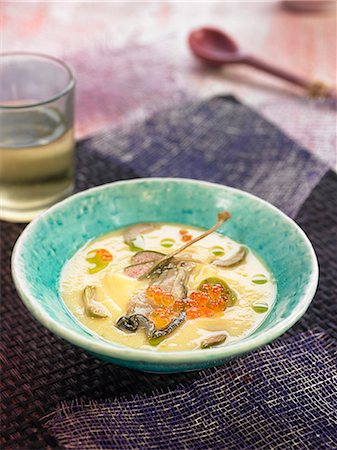 fish egg - Cream of white bean soup with oysters and fish roe Stock Photo - Rights-Managed, Code: 825-07522240