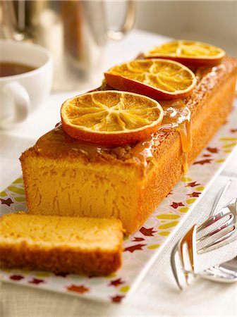 simsearch:652-03801551,k - Orange cake Photographie de stock - Rights-Managed, Code: 825-07522340
