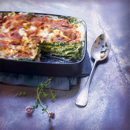 spinach pasta - Spinach lasagnes Stock Photo - Rights-Managed, Code: 825-07522398