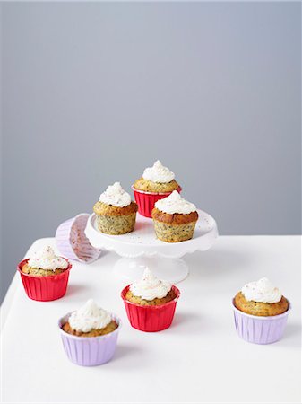 petit gâteau - Composition with cupcakes Photographie de stock - Rights-Managed, Code: 825-07522445