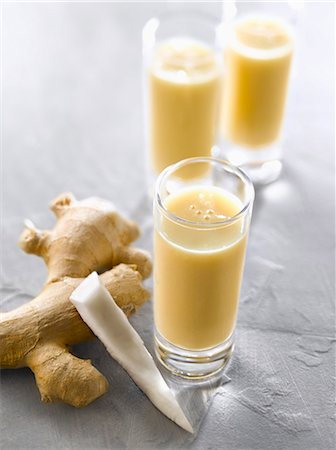 Coconut-ginger smoothies Stock Photo - Rights-Managed, Code: 825-07522473