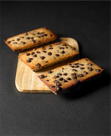 Chocolate chip Financiers Stock Photo - Rights-Managed, Code: 825-07522548