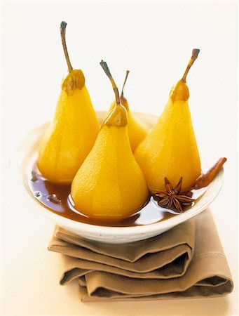 simsearch:825-07522988,k - Pears poached in spicy white wine Stock Photo - Rights-Managed, Code: 825-07522725