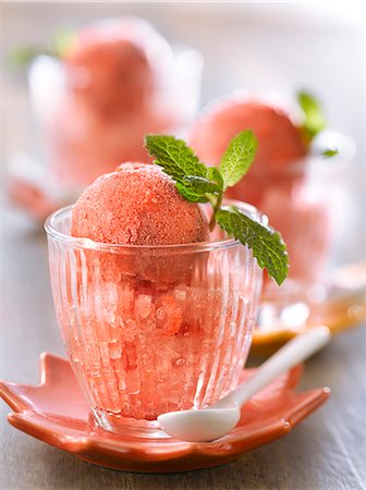 Grapefruit granitas with light guava sorbet Stock Photo - Rights-Managed, Code: 825-07523142