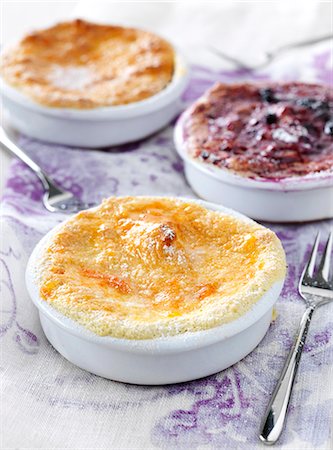 soplar velas - Omelette soufflé Foto de stock - Con derechos protegidos, Código: 825-07523186