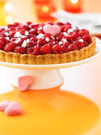 simsearch:825-03627308,k - Raspberry tart Stock Photo - Rights-Managed, Code: 825-07599490