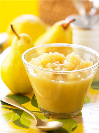 simsearch:652-05807249,k - Pear compote Photographie de stock - Rights-Managed, Code: 825-07599761