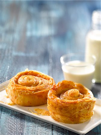 still life cake - Kouign Amann pastry Stock Photo - Rights-Managed, Code: 825-07648991