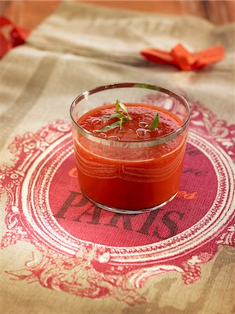 Tomato gazpacho Photographie de stock - Rights-Managed, Code: 825-07649112