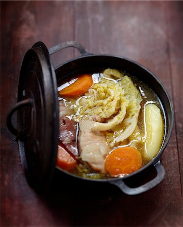 french cooking - Cabbage soup Stock Photo - Rights-Managed, Code: 825-07649327