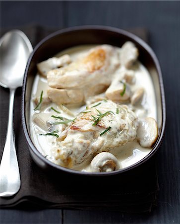 Mère Blanc's-style creamy Bresse hen Stock Photo - Rights-Managed, Code: 825-07649323