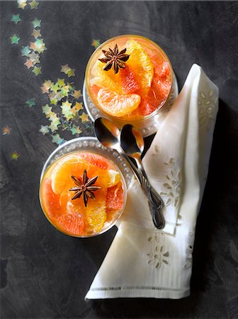 Citrus fruit in star anise-flavored jelly Photographie de stock - Rights-Managed, Code: 825-07649345