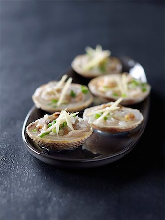 simsearch:825-05815241,k - Dog cockle shellfish marinated with ginger and chives Stock Photo - Rights-Managed, Code: 825-07652808