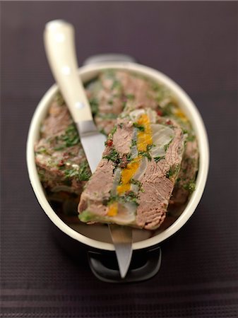 simsearch:825-07649371,k - Beef terrine Photographie de stock - Rights-Managed, Code: 825-07652862