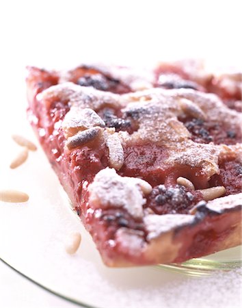 simsearch:825-02307900,k - raspberry clafoutis batter pudding Stock Photo - Rights-Managed, Code: 825-02304018