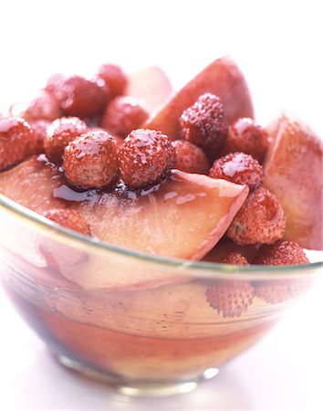 simsearch:825-02304010,k - roast peaches with wild strawberries Stock Photo - Rights-Managed, Code: 825-02304019