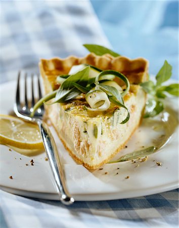 refine (to make more elegant) - Salmon and courgette tart Stock Photo - Rights-Managed, Code: 825-02304257