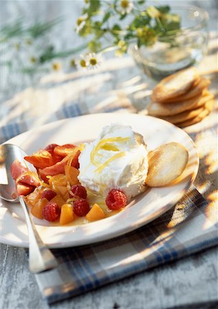 Ricotta with summer fruits Stock Photo - Rights-Managed, Code: 825-02304335