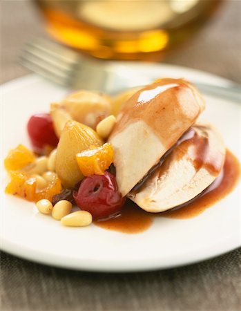 Chicken Supreme with dried fruit and cherries Fotografie stock - Rights-Managed, Codice: 825-02304579