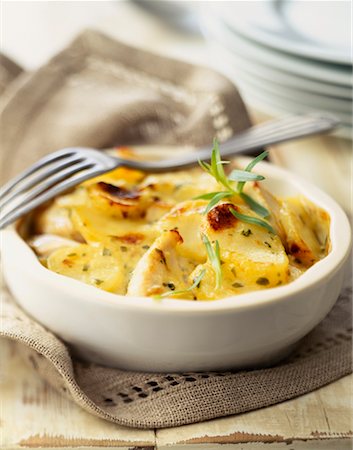 simsearch:825-02304591,k - Gratin dauphinois Stock Photo - Rights-Managed, Code: 825-02304674