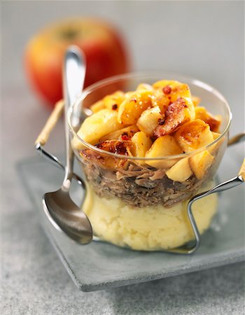 simsearch:825-02304591,k - Beef and apple Parmentier Stock Photo - Rights-Managed, Code: 825-02304955