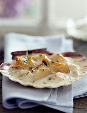 pan-fried scallops with cream Stock Photo - Rights-Managed, Code: 825-02305133