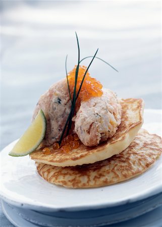 Tartare de poisson avec Brousse fromage fumé Photographie de stock - Rights-Managed, Code: 825-02305505