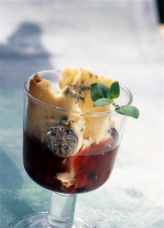 port wine - Stilton with port Stock Photo - Rights-Managed, Code: 825-02305502