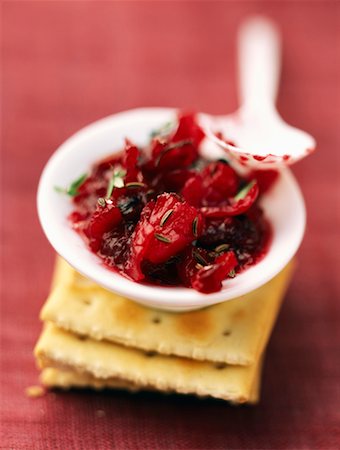 Cranberry and raisin chutney Fotografie stock - Rights-Managed, Codice: 825-02305670