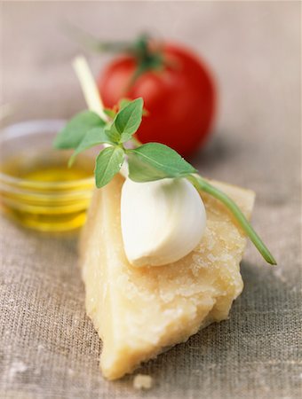 parmesano - parmesan Foto de stock - Con derechos protegidos, Código: 825-02305700